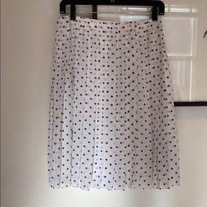 Theory pleated poka dot skirt, size 2